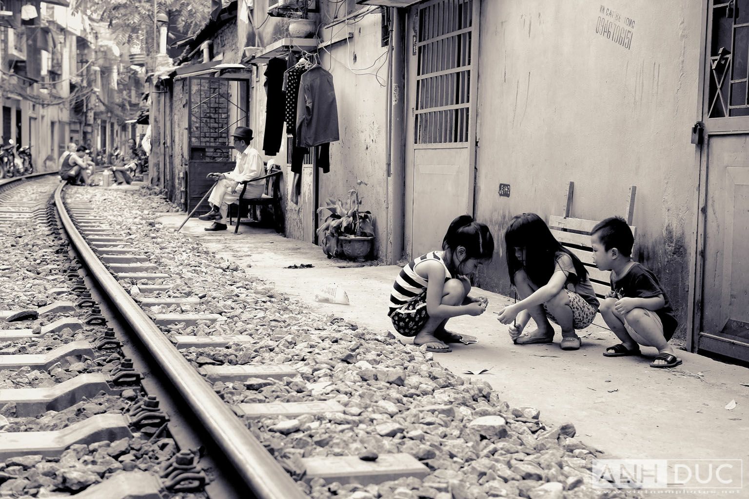 Life beside the railway