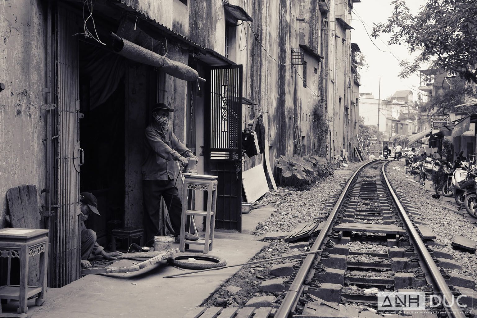 Life beside the railway